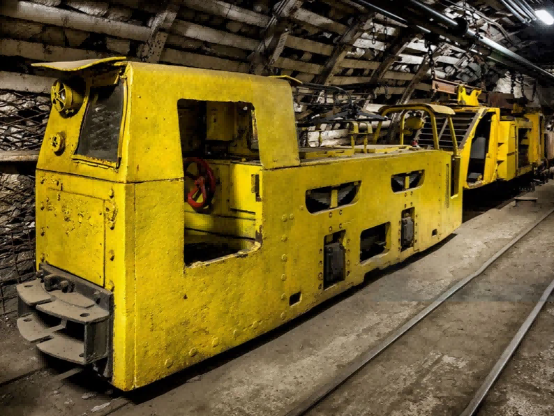 Polinovel explosion-proof lithium iron phosphate LFP battery pack for underground mining locomotives meeting IECEx, ATEX, MA, and MSHA certification standards Polinovel explosion-proof lithium iron phosphate LFP battery pack for underground mining locomotives meeting IECEx, ATEX, MA, and MSHA certification standards